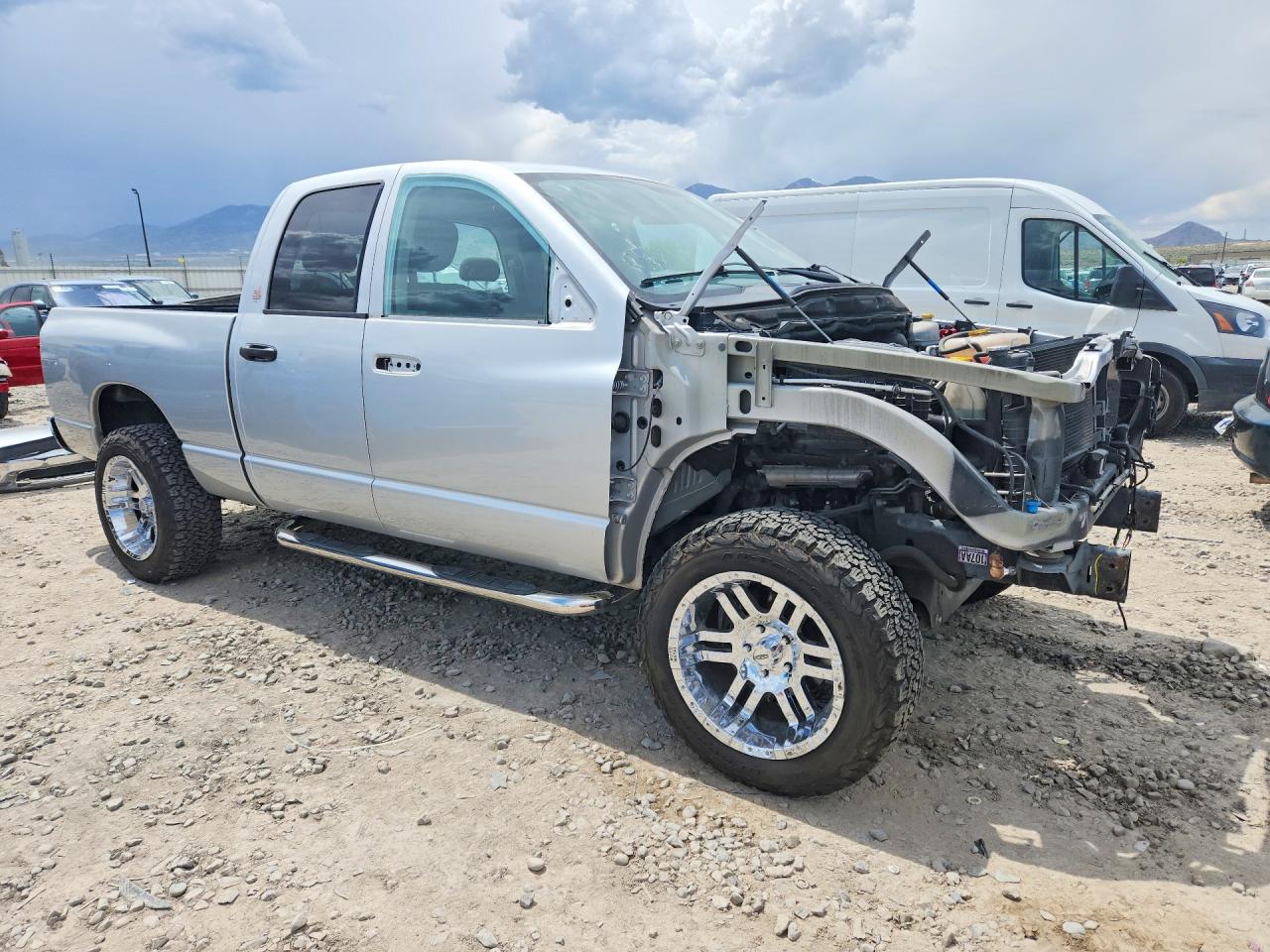 2004 DODGE Ram 1500 VIN 1D7HU18DX4S669901 photo 4
