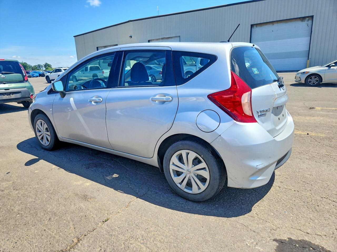 2017 NISS Versa VIN 3N1CE2CP3HL361243 photo 2