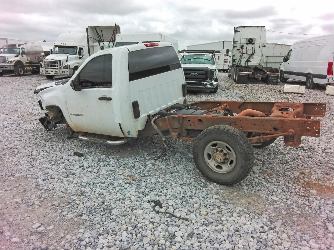 2007 Chevrolet All models VIN 1GBHK34K67E571293 photo 2