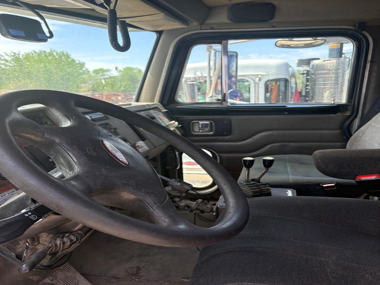 2005 PETERBILT All other VIN 2NPNLZ0X25M846051 photo 7