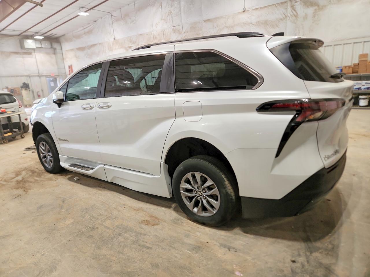 2023 Toyota All models VIN 5TDJRKEC1PS177821 photo 2