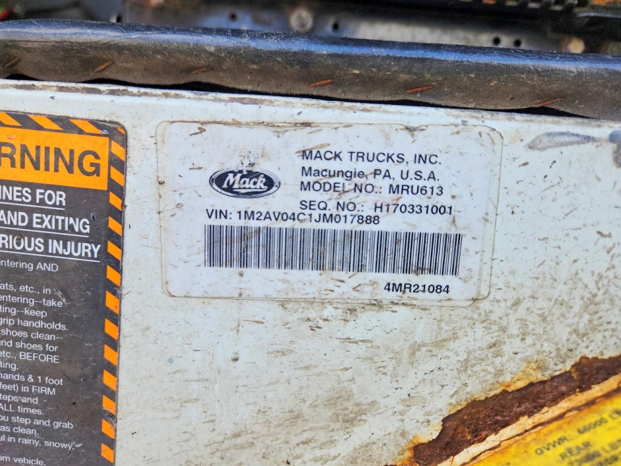 2018 MACK All other VIN 1M2AV04C1JM017888 photo 10
