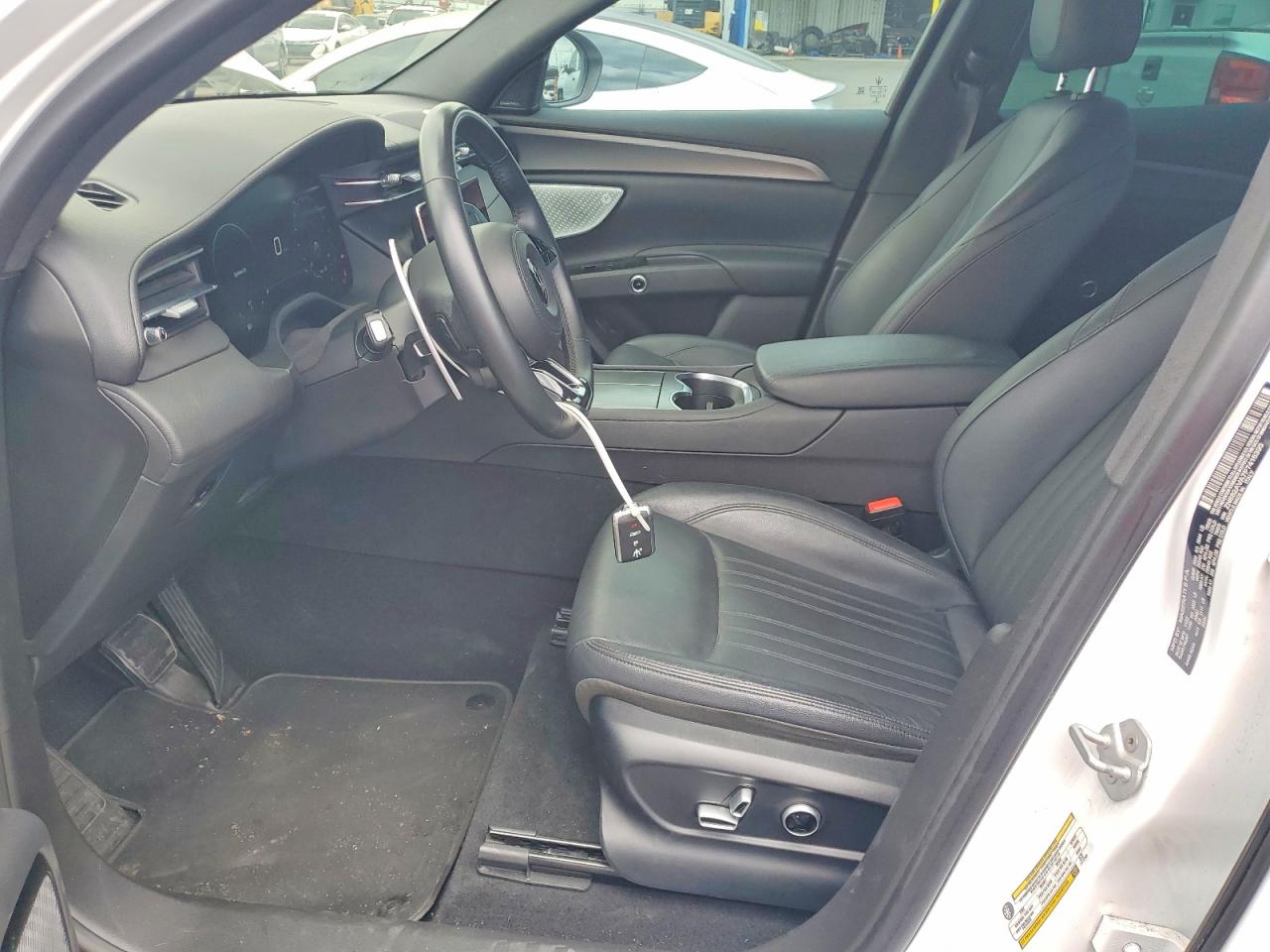 2023 Maserati All other VIN ZN682AVA7P7416390 photo 7