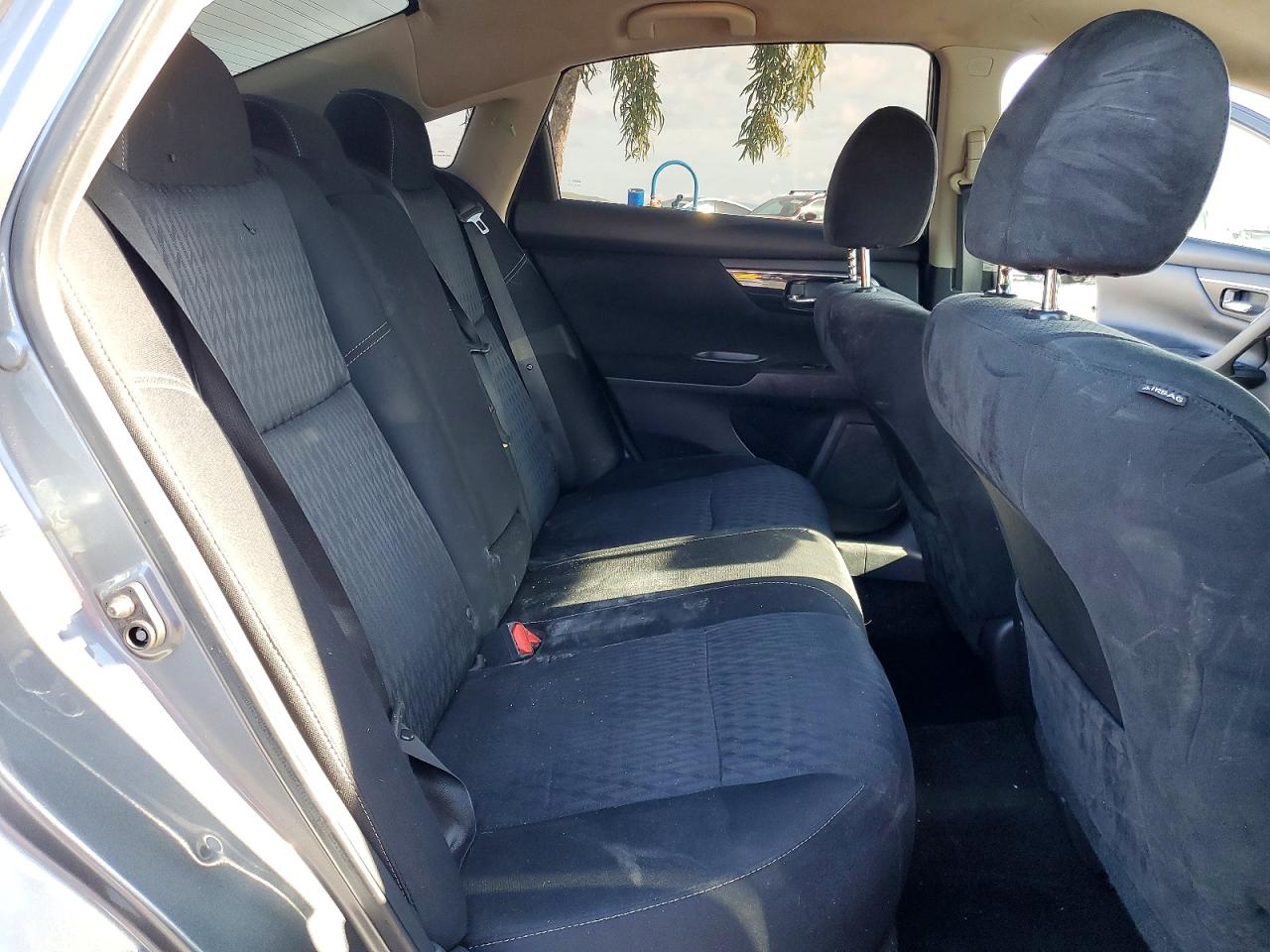 2018 Nissan Altima VIN 1N4AL3AP5JC275961 photo 10