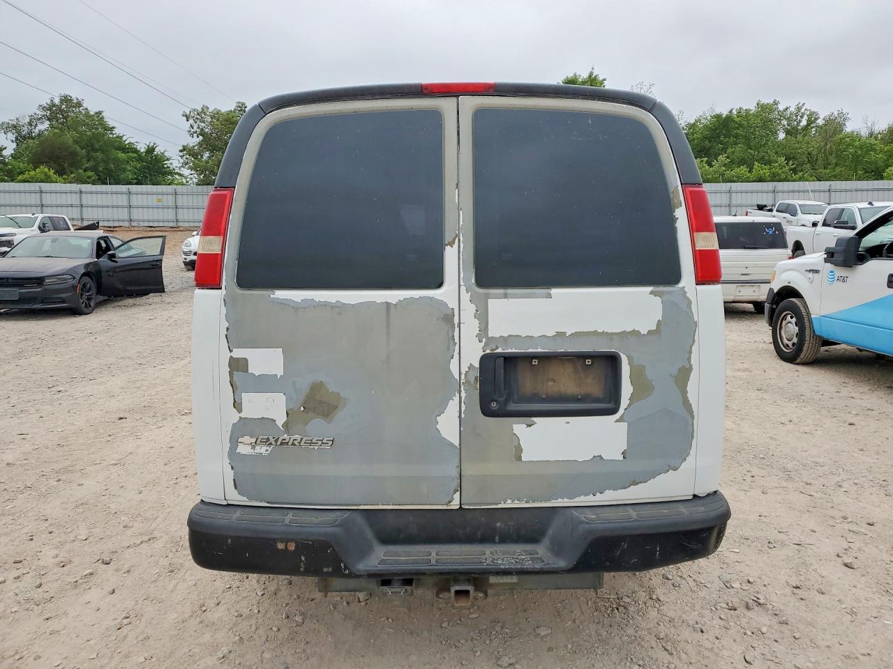 2009 CHEV Express VIN 1GCHG39K691148990 photo 6