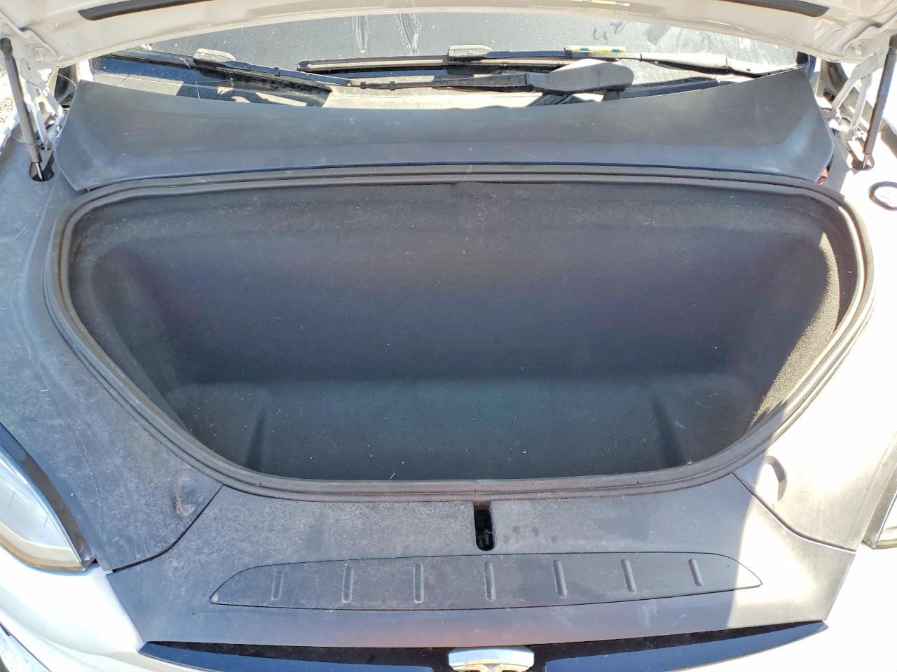 2023 Tesla Model x VIN 7SAXCBE56PF385780 photo 12
