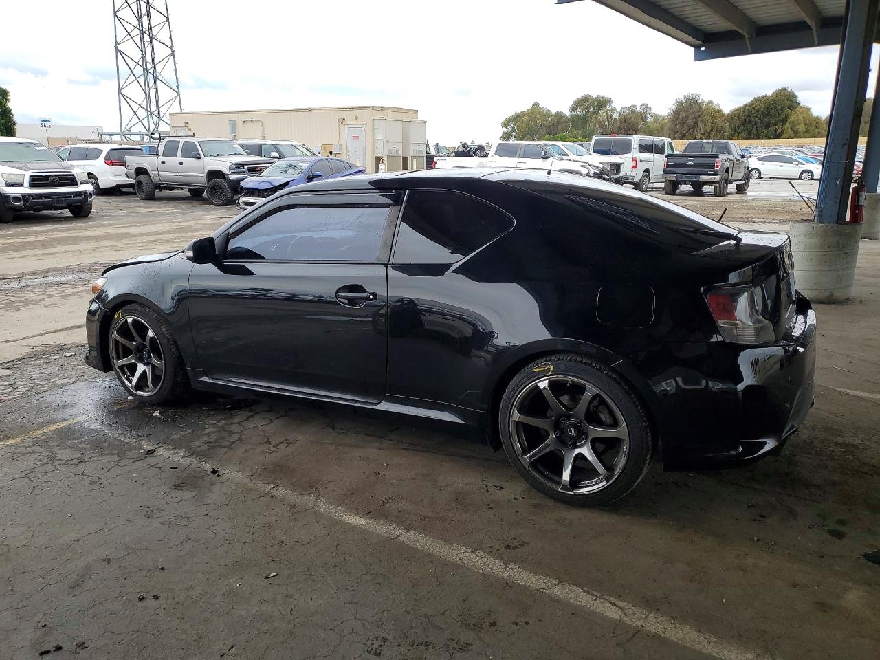 2016 Scion Tc VIN JTKJF5C78GJ014539 photo 2