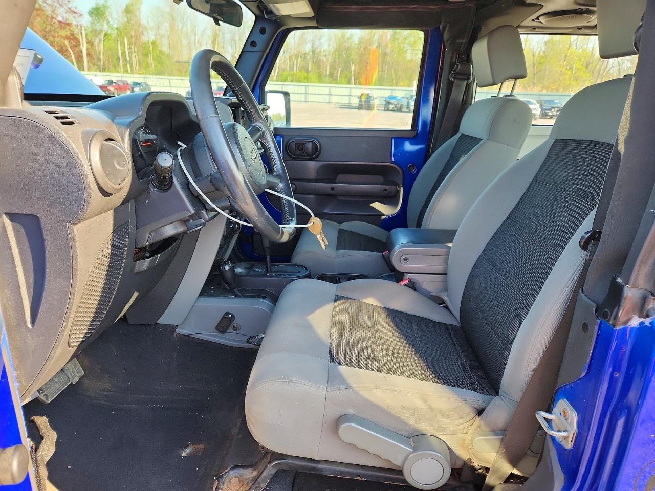 2008 Jeep Wrangler / VIN 1J4FA24108L606019 photo 7