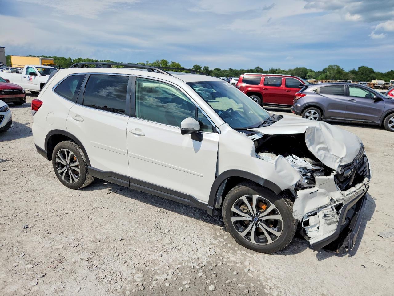 2024 Subaru Forester VIN JF2SKALC4RH419211 photo 4