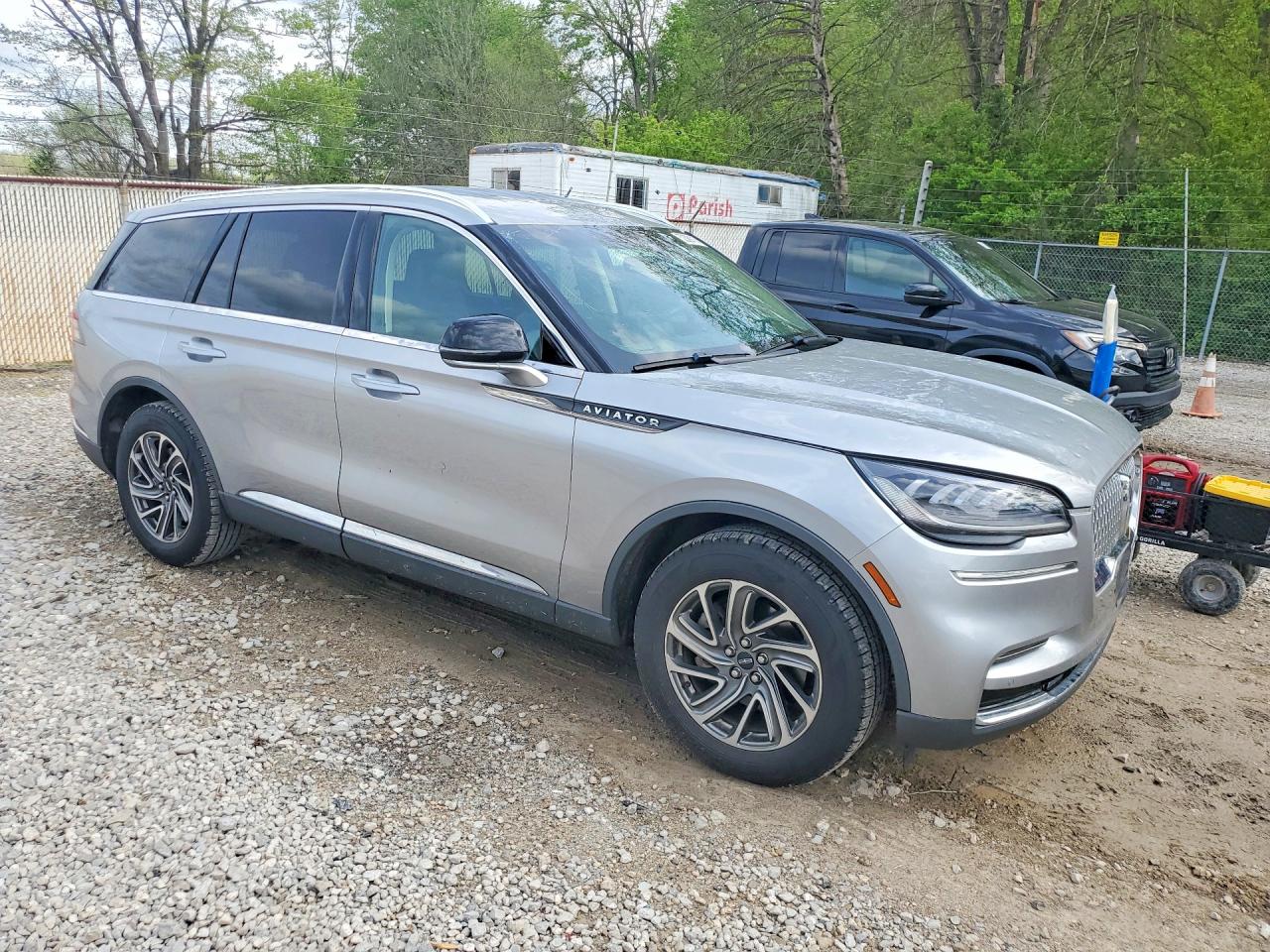 2020 Lincoln Aviator VIN 5LM5J6XC5LGL23759 photo 4