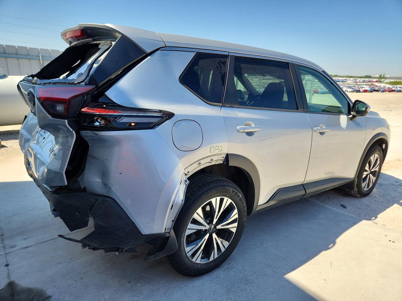 2022 Rogue VIN 5N1BT3BB1NC671274 photo 3