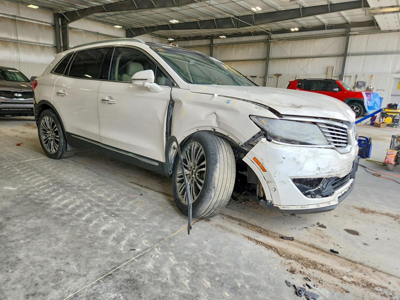 2016 Lincoln Mkx VIN 2LMTJ6LR8GBL53988 photo 4
