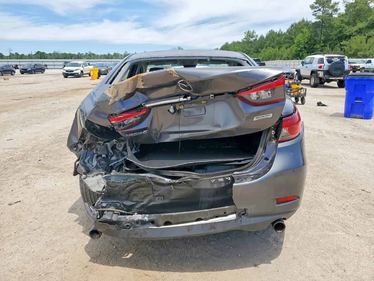 2017 Mazda 6 VIN JM1GL1V5XH1122581 photo 6