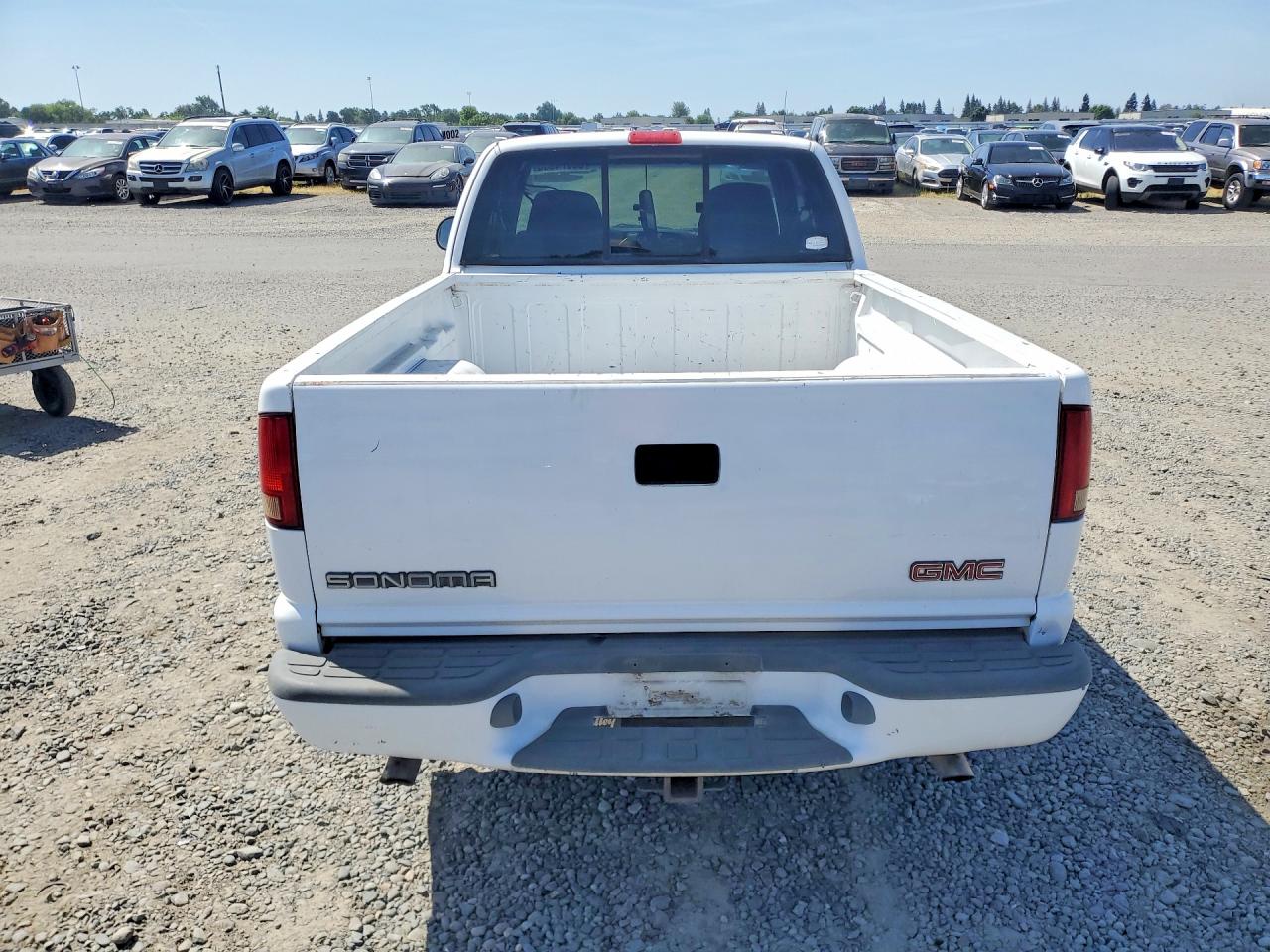 1999 GMC Sonoma VIN 1GTCS19XXX8500479 photo 6