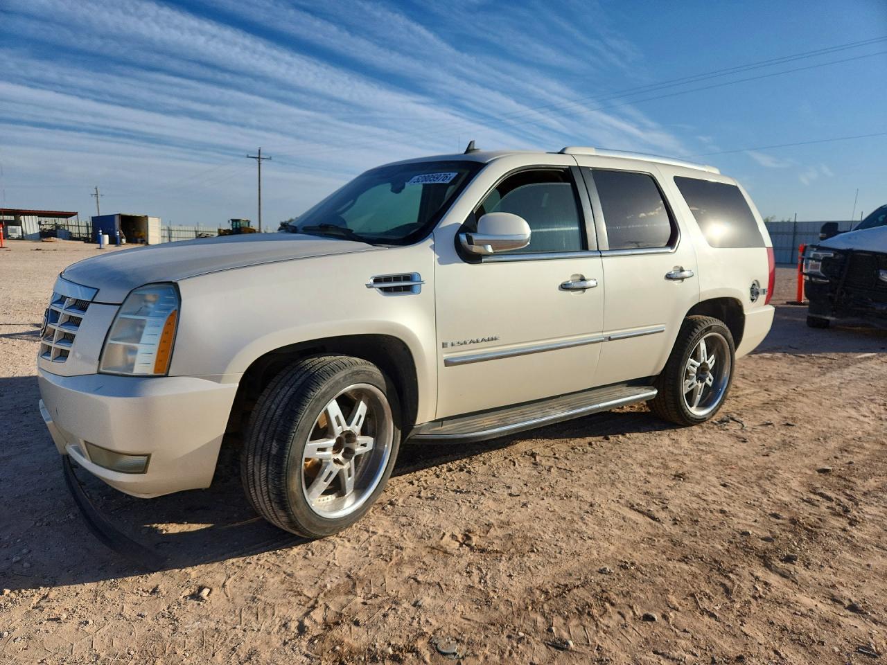 2007 Cadi Escalade VIN 1GYEC63827R290050 photo 1