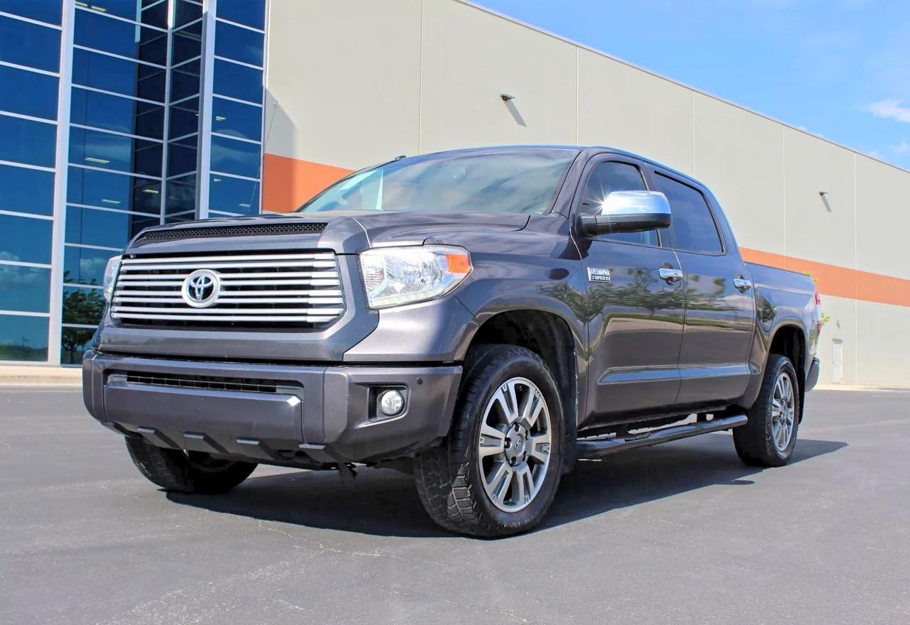 2015 Toyota Tundra VIN 5TFAW5F18FX440600 photo 2