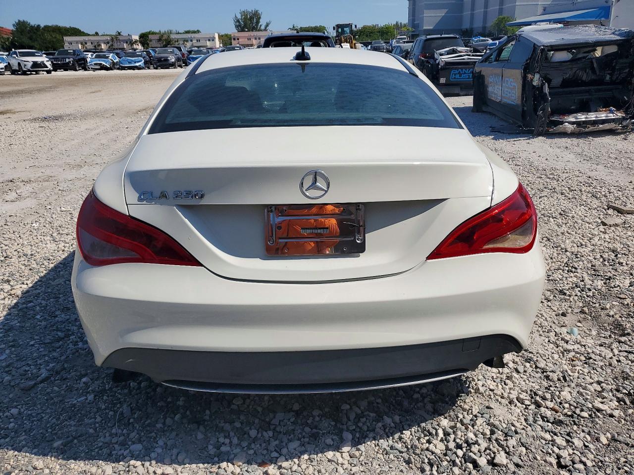 2018 Mercedes-Benz Cla-class VIN WDDSJ4EB9JN571200 photo 6