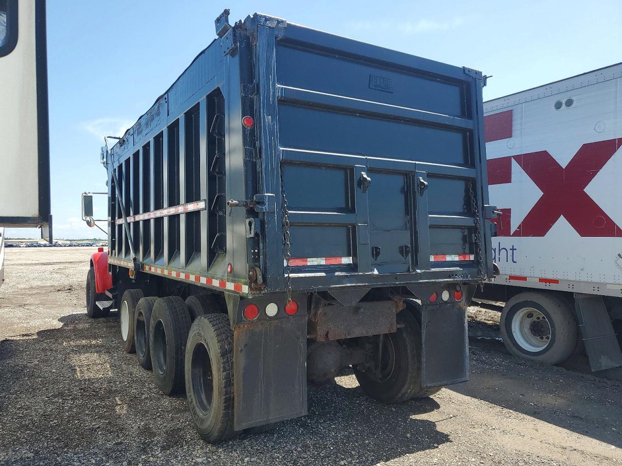 2000 FREIGHTLINER All other VIN 1FVNFWEB5YLB89716 photo 3