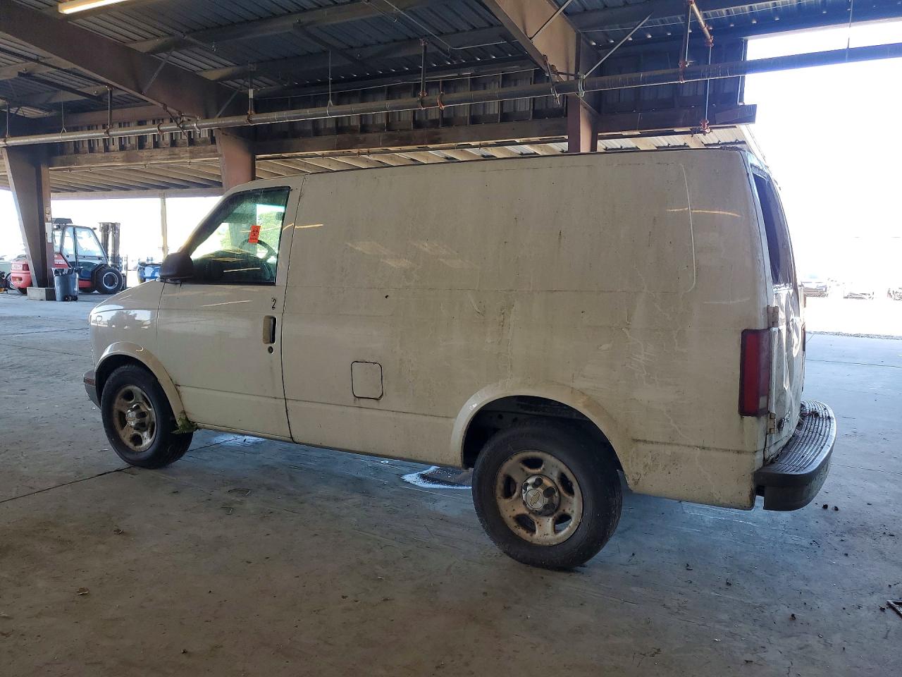2004 CHEV Astro VIN 1GCDM19X44B108594 photo 2