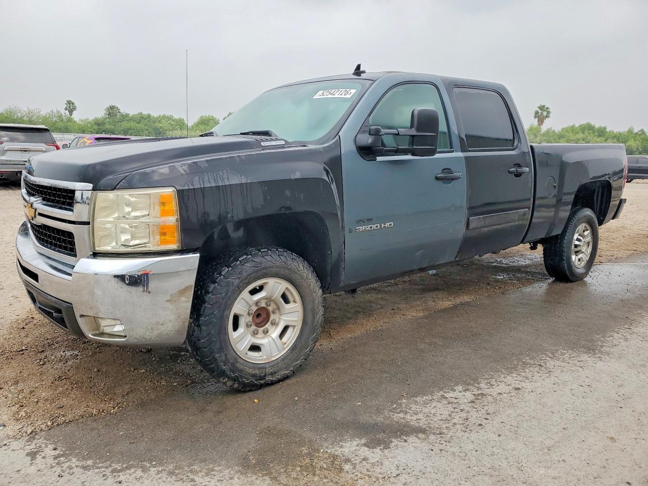 2008 Chevrolet All models VIN 1GCHC23698F105781 photo 1