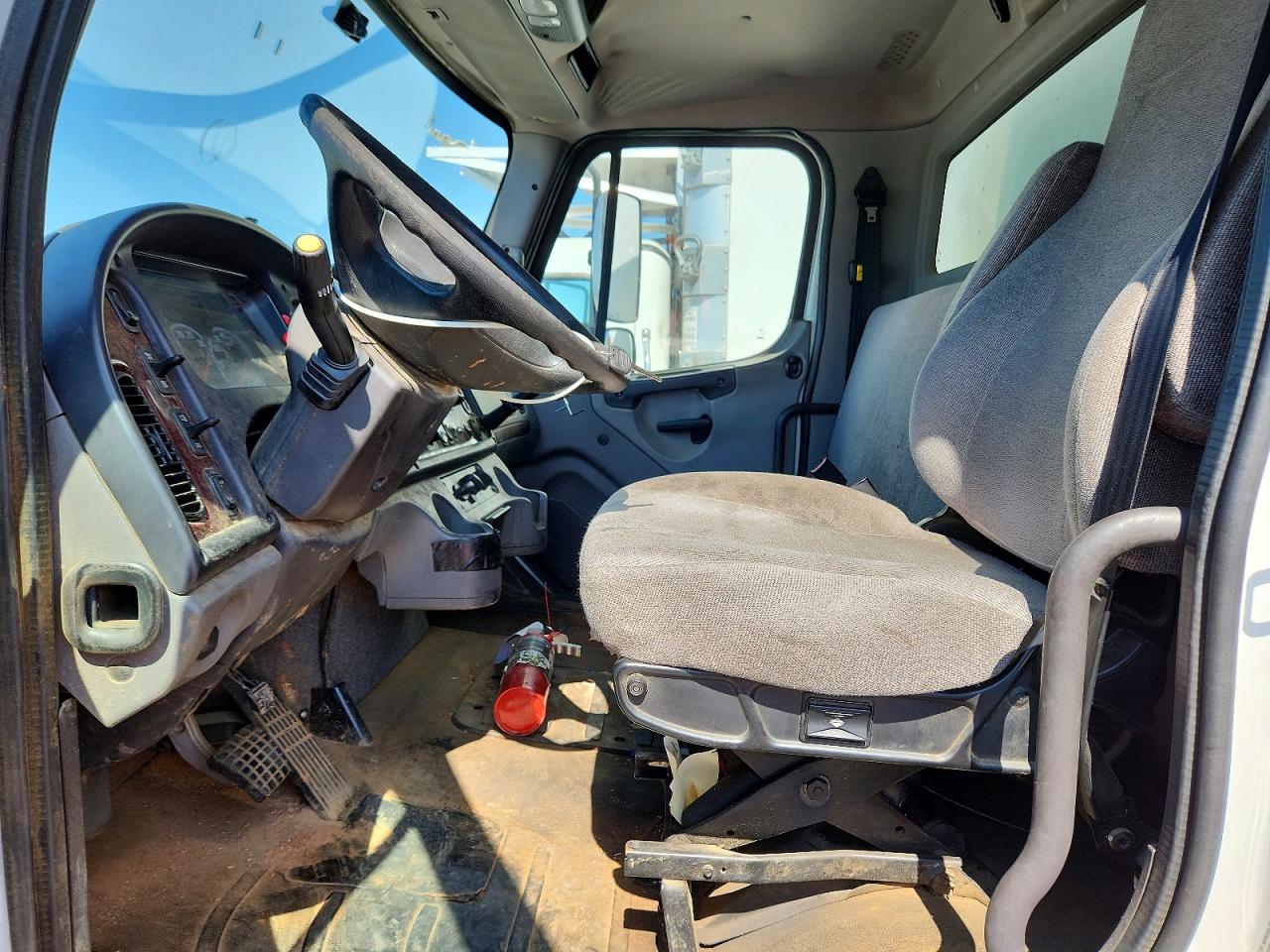 2019 FREIGHTLINER All other VIN 3ALACWFC2KDLP1739 photo 7