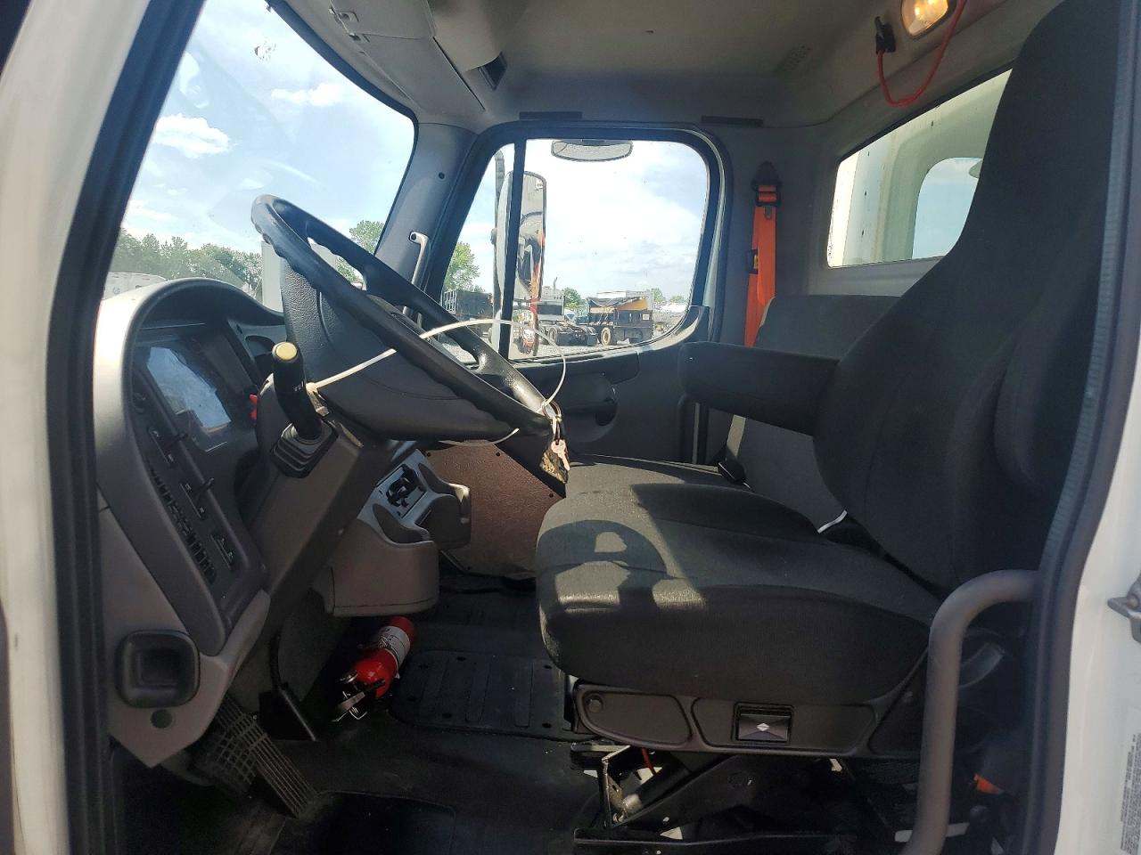 2019 FREIGHTLINER All other VIN 3ALACWFC5KDKT7405 photo 7