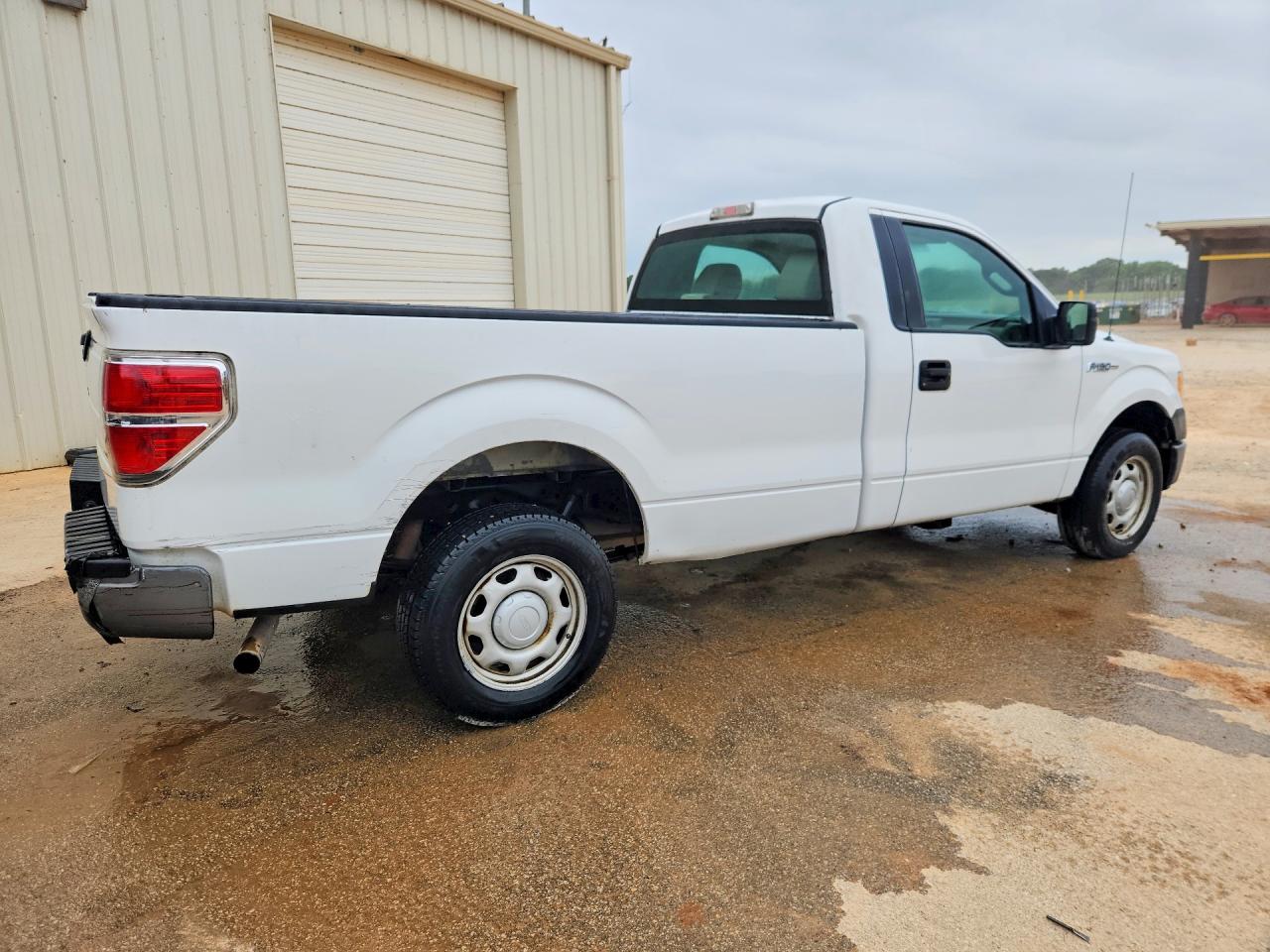 2010 Ford F150 VIN 1FTMF1CW4AKB68378 photo 3
