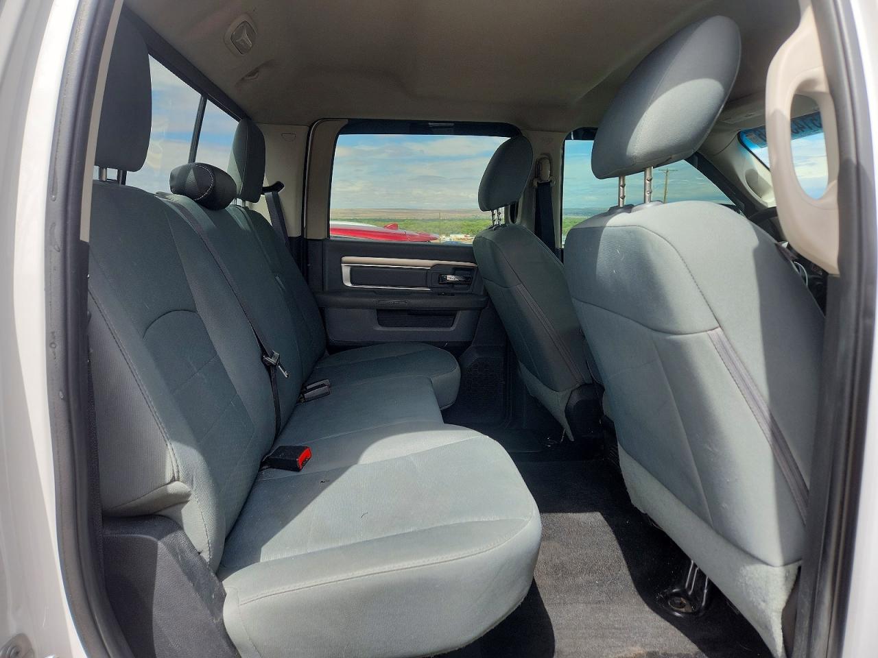 2016 Ram 3500 VIN 3C63R3DL0GG320876 photo 10