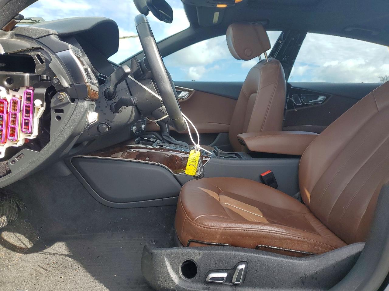 2016 Audi A7 VIN WAUWGAFC7GN078931 photo 7