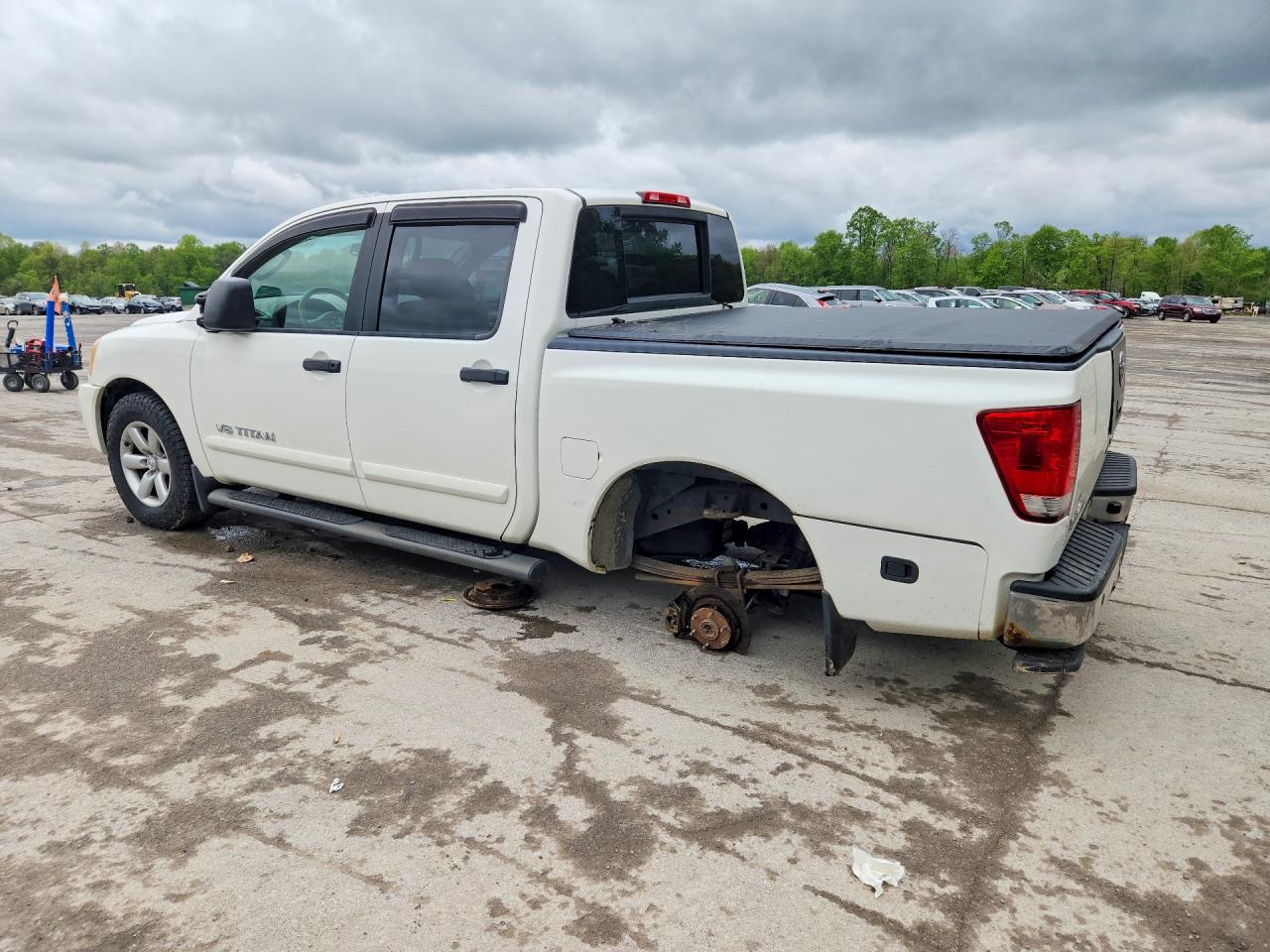 2010 Nissan TITAN VIN 1N6BA0EC5AN314964 photo 2