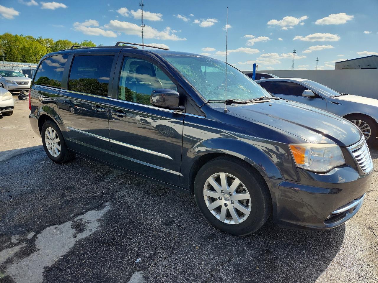 2014 Chrysler Minivan VIN 2C4RC1BG3ER178075 photo 4