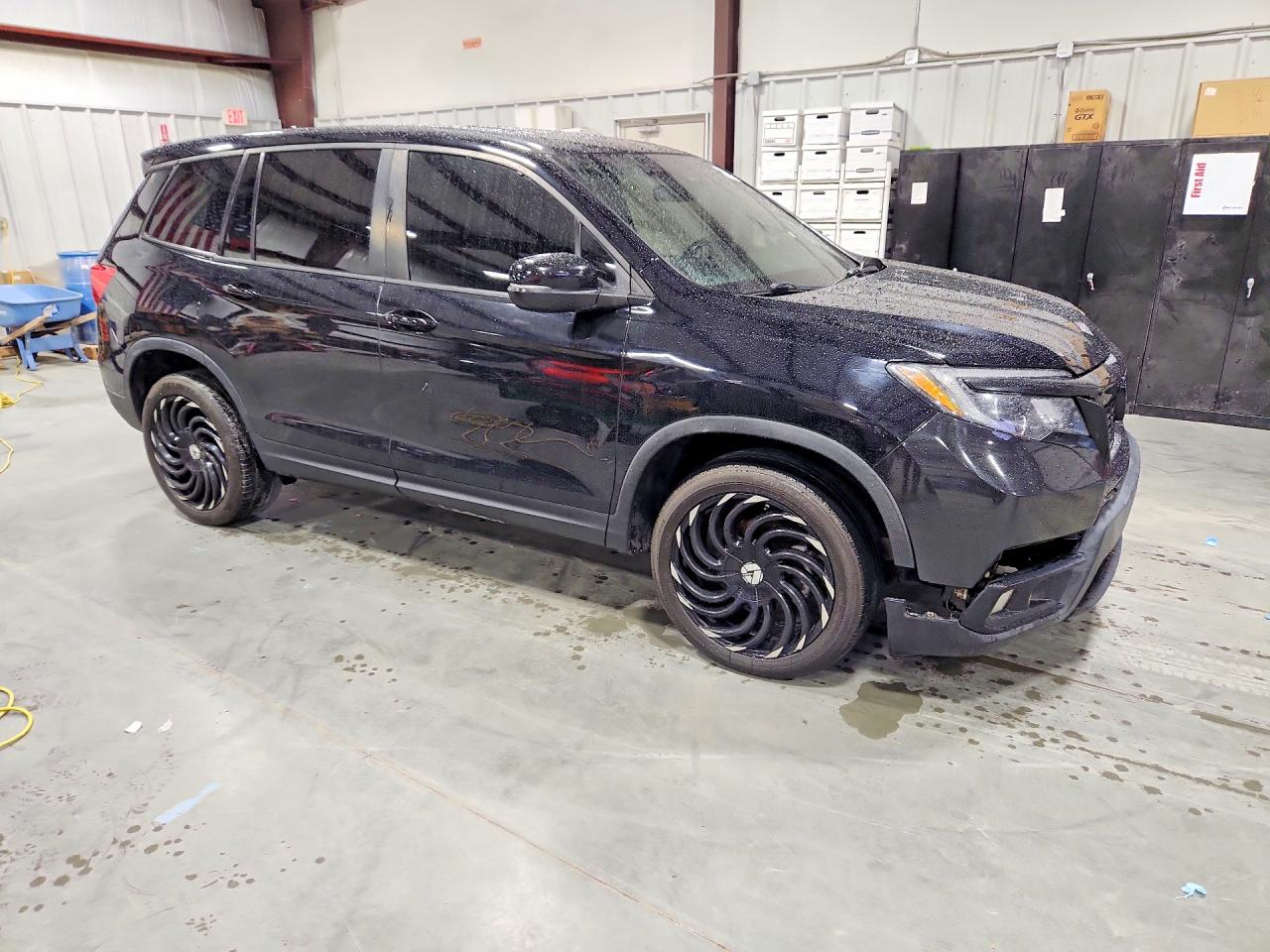 2021 Honda Passport VIN 5FNYF8H58MB011142 photo 4