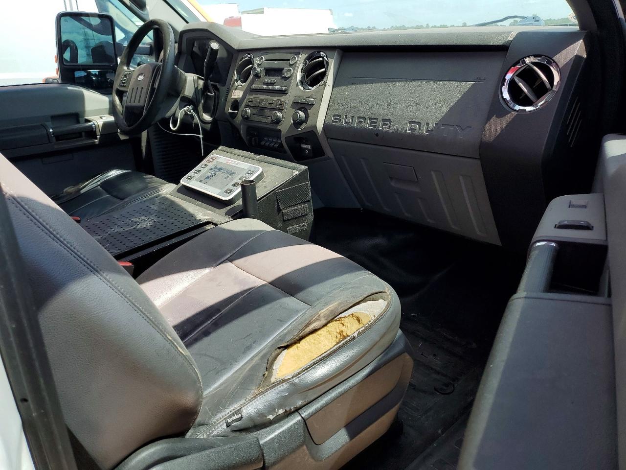 2015 Ford F450 VIN 1FDUF4GT4FEB56203 photo 11