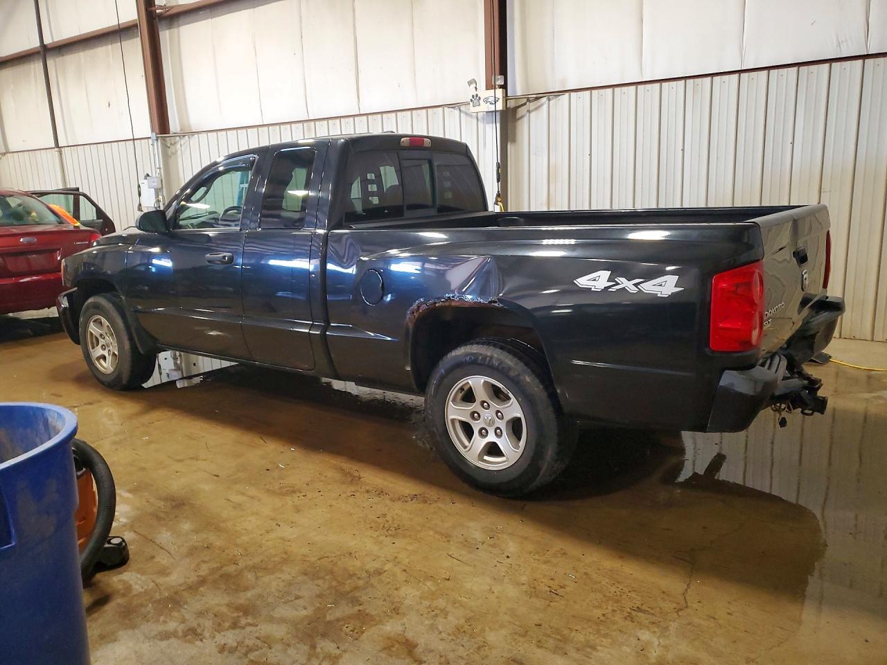 2007 Dodge Dakota VIN 1D7HW42K87S161062 photo 2