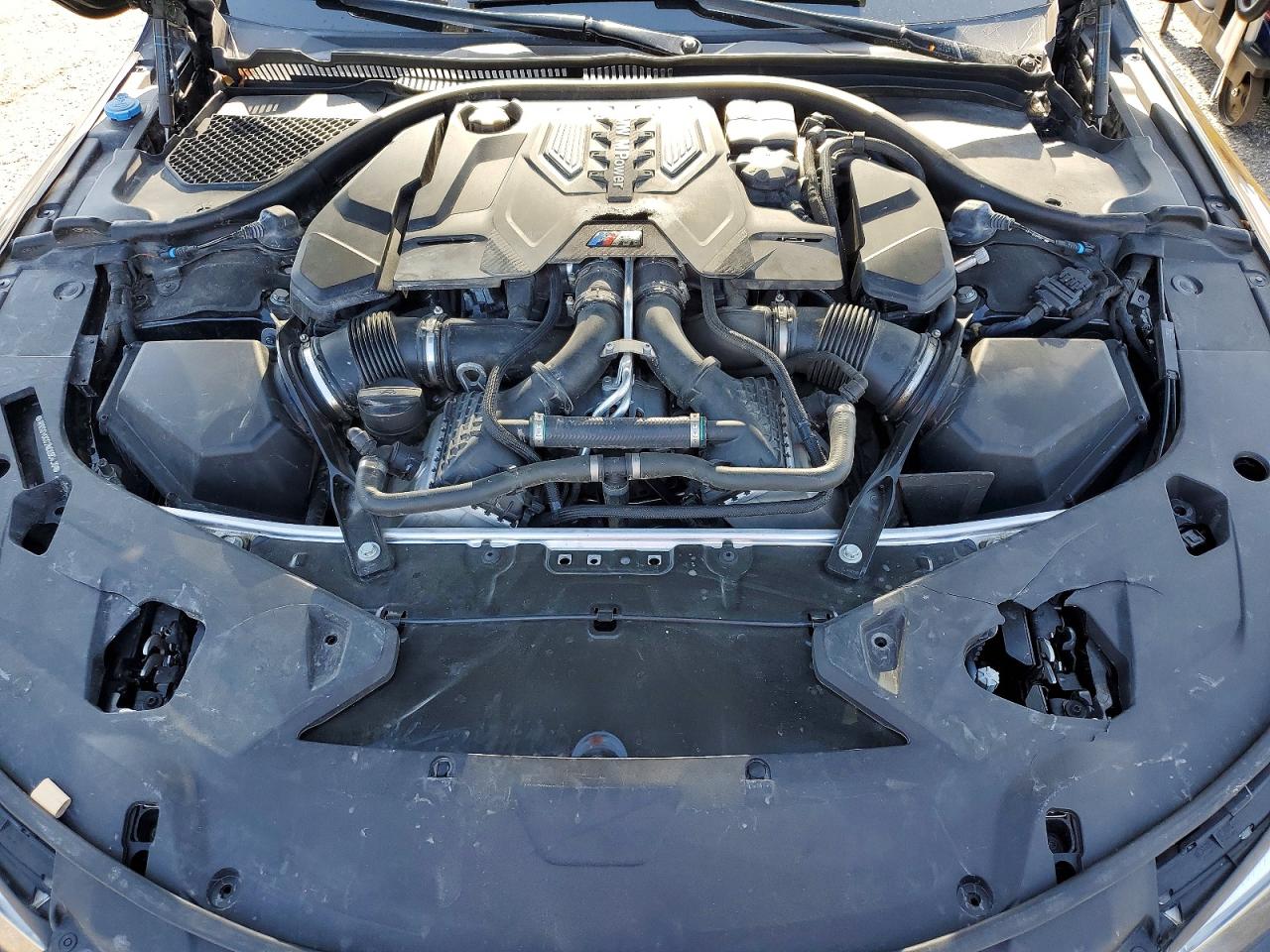 2022 BMW M8 VIN WBSGV0C02NCG90430 photo 11
