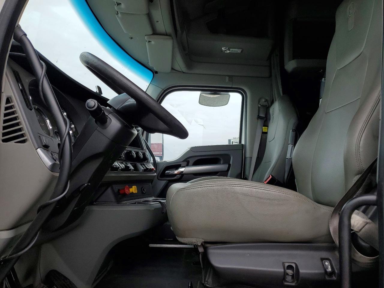 2020 KENWORTH All other VIN 1XKYD49X3LJ399973 photo 5