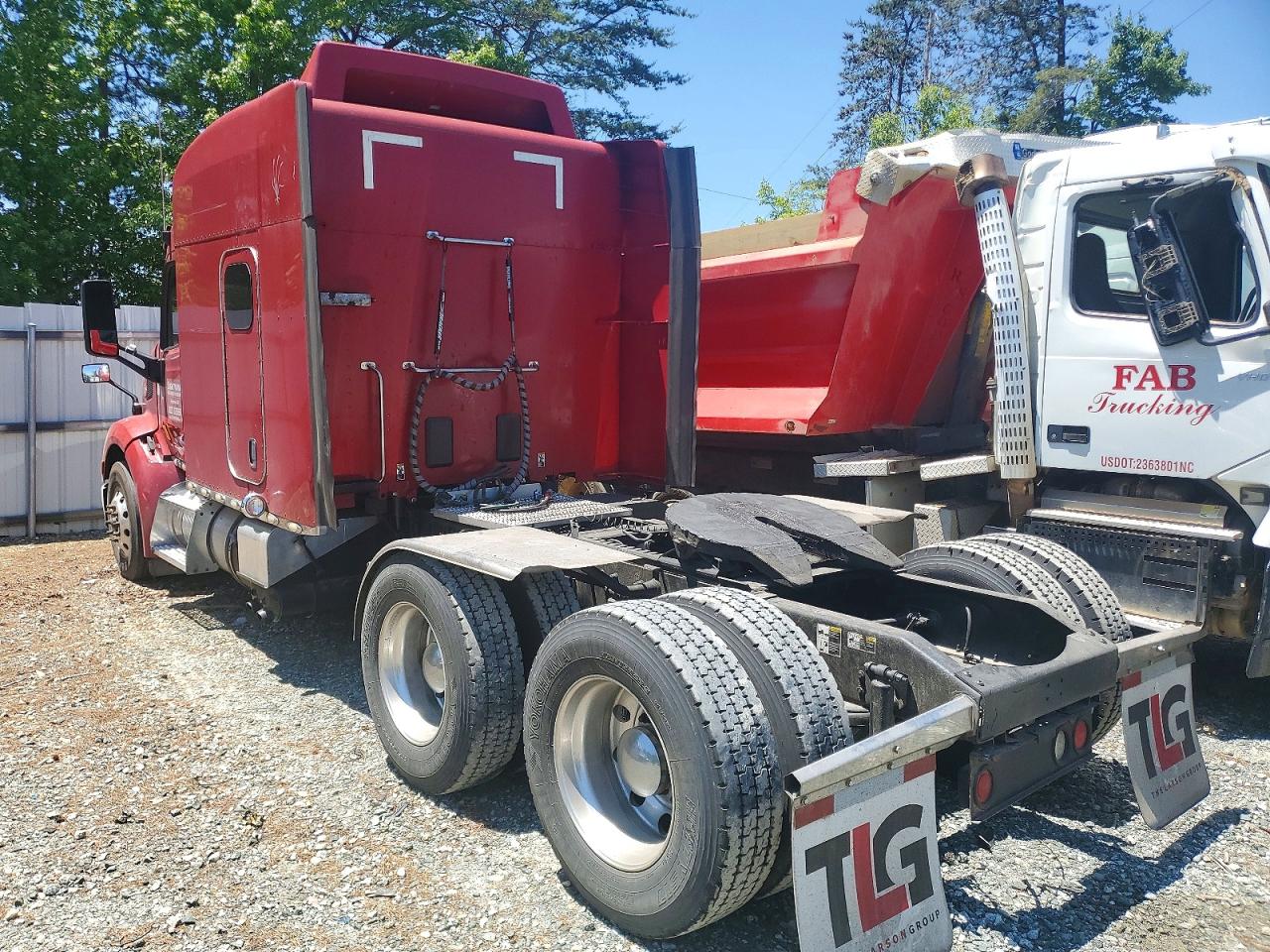 2019 PETERBILT All other VIN 1XPBDP9X2KD607744 photo 3
