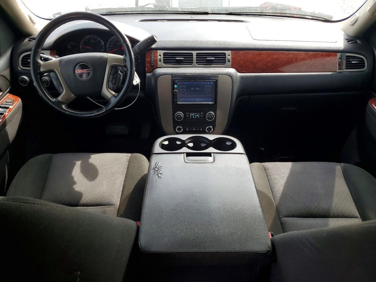 2014 GMC Yukon VIN 1GKS2AE00ER126013 photo 8