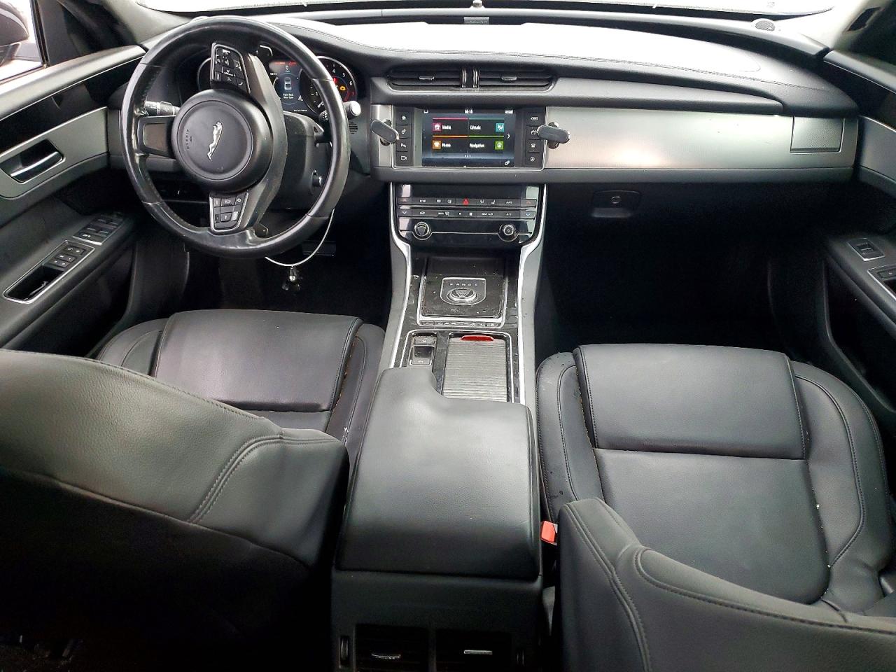 2017 Jaguar Xf VIN SAJBD4BV5HCY30076 photo 8