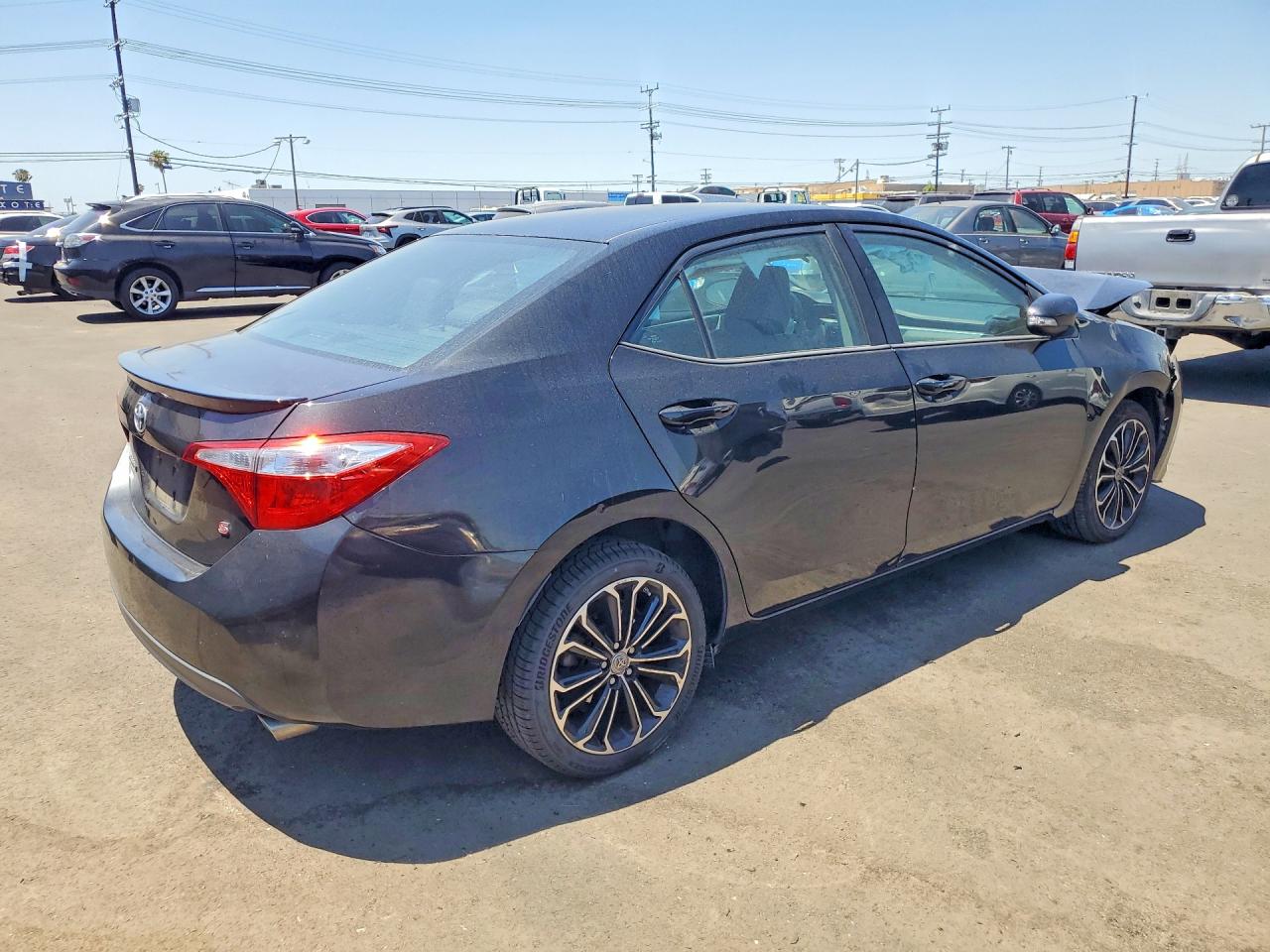 2015 Toyota Corolla VIN 2T1BURHE6FC323372 photo 3