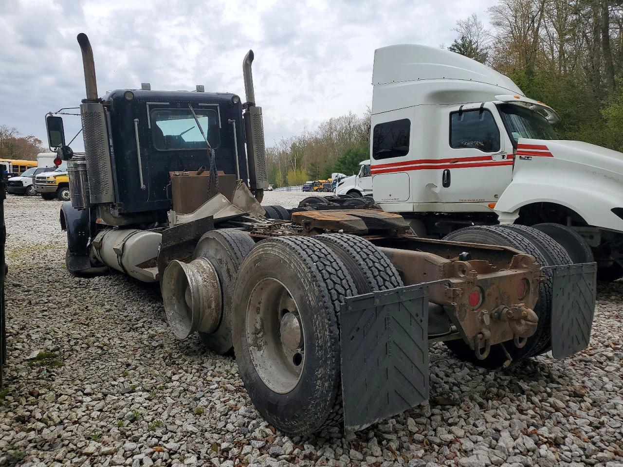2007 FREIGHTLINER All other VIN 1FUJALAV97DX74241 photo 3