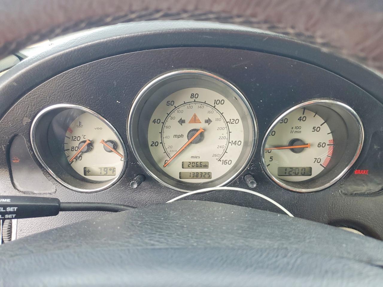 2000 Mercedes-Benz Slk-class VIN WDBKK47F8YF168870 photo 9