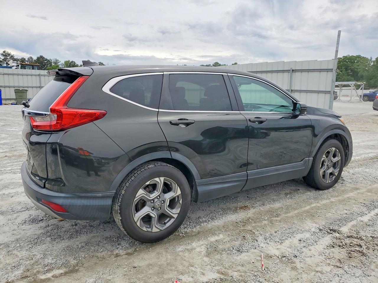 2017 Honda Crv VIN 7FARW1H80HE020711 photo 3