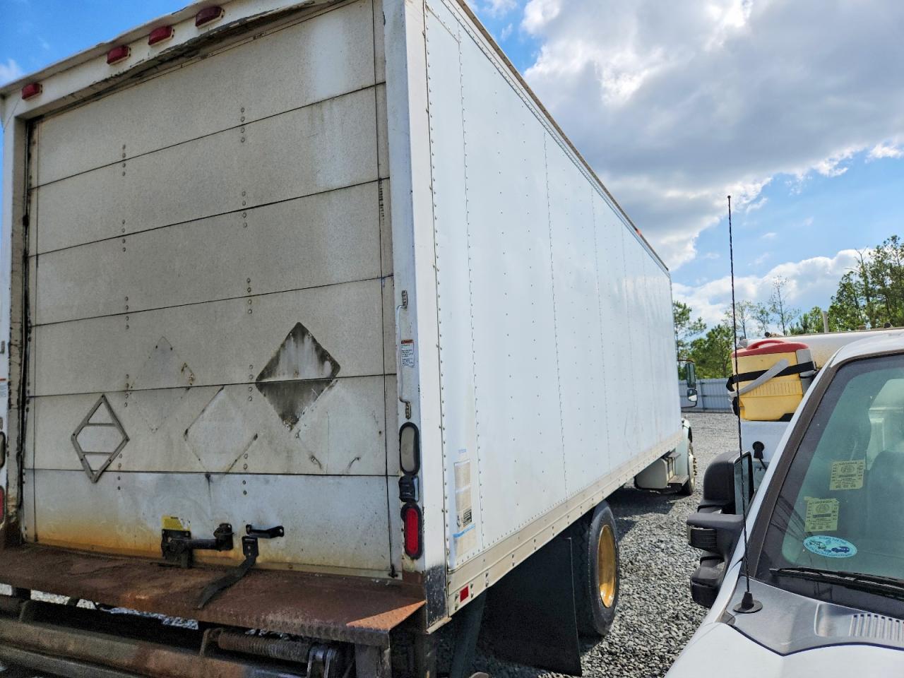 2007 FREIGHTLINER All other VIN 1FVACXDC37HZ41550 photo 4