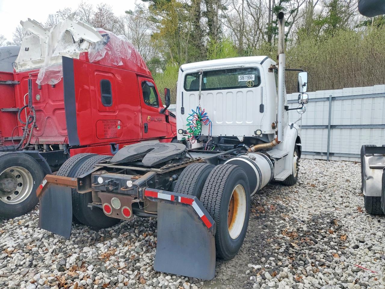 2015 FREIGHTLINER All other VIN 1FUBC5CY8FHGK0812 photo 4