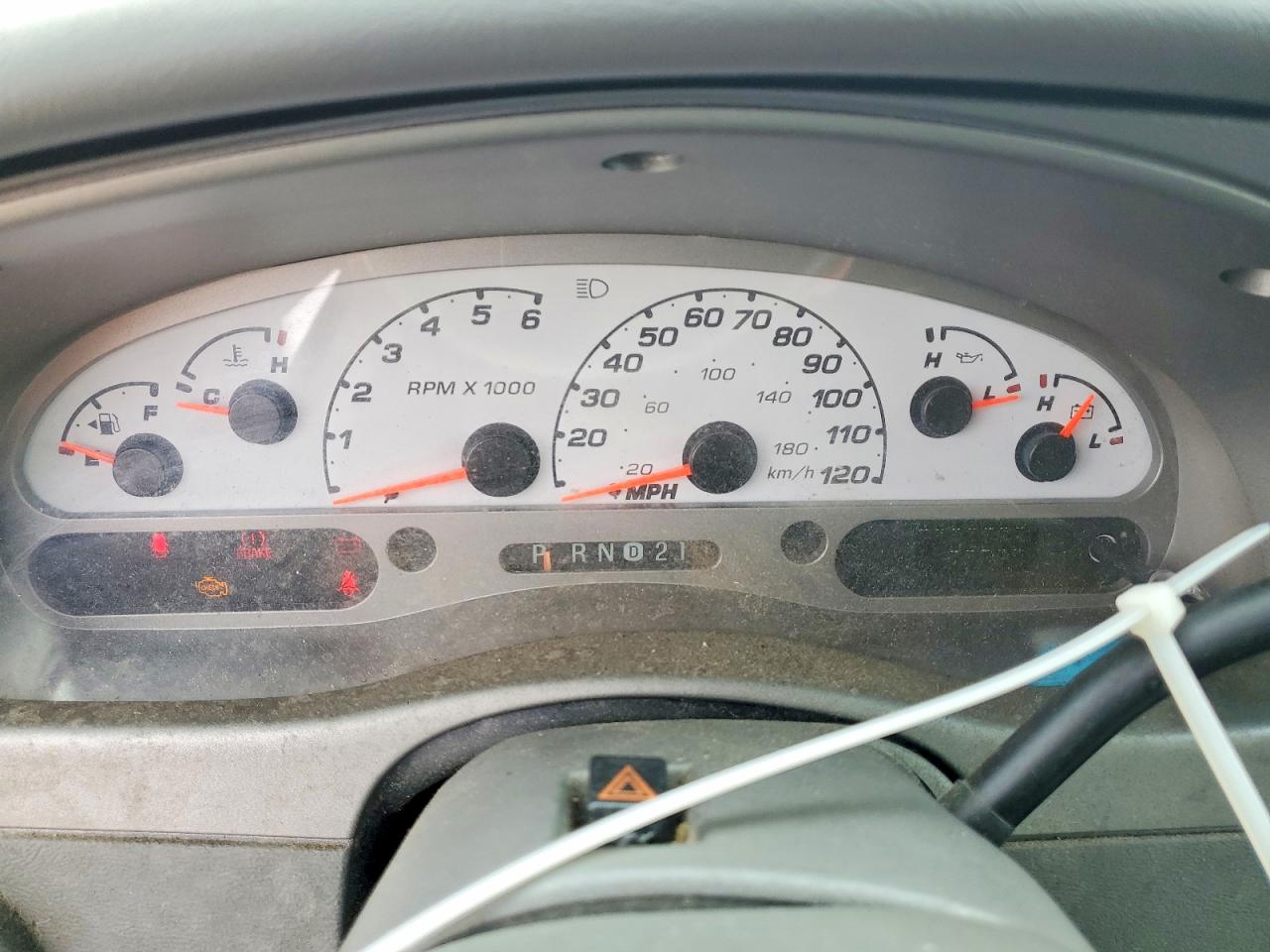 2004 Ford Explorer VIN 1FMZU67K84UA62262 photo 9