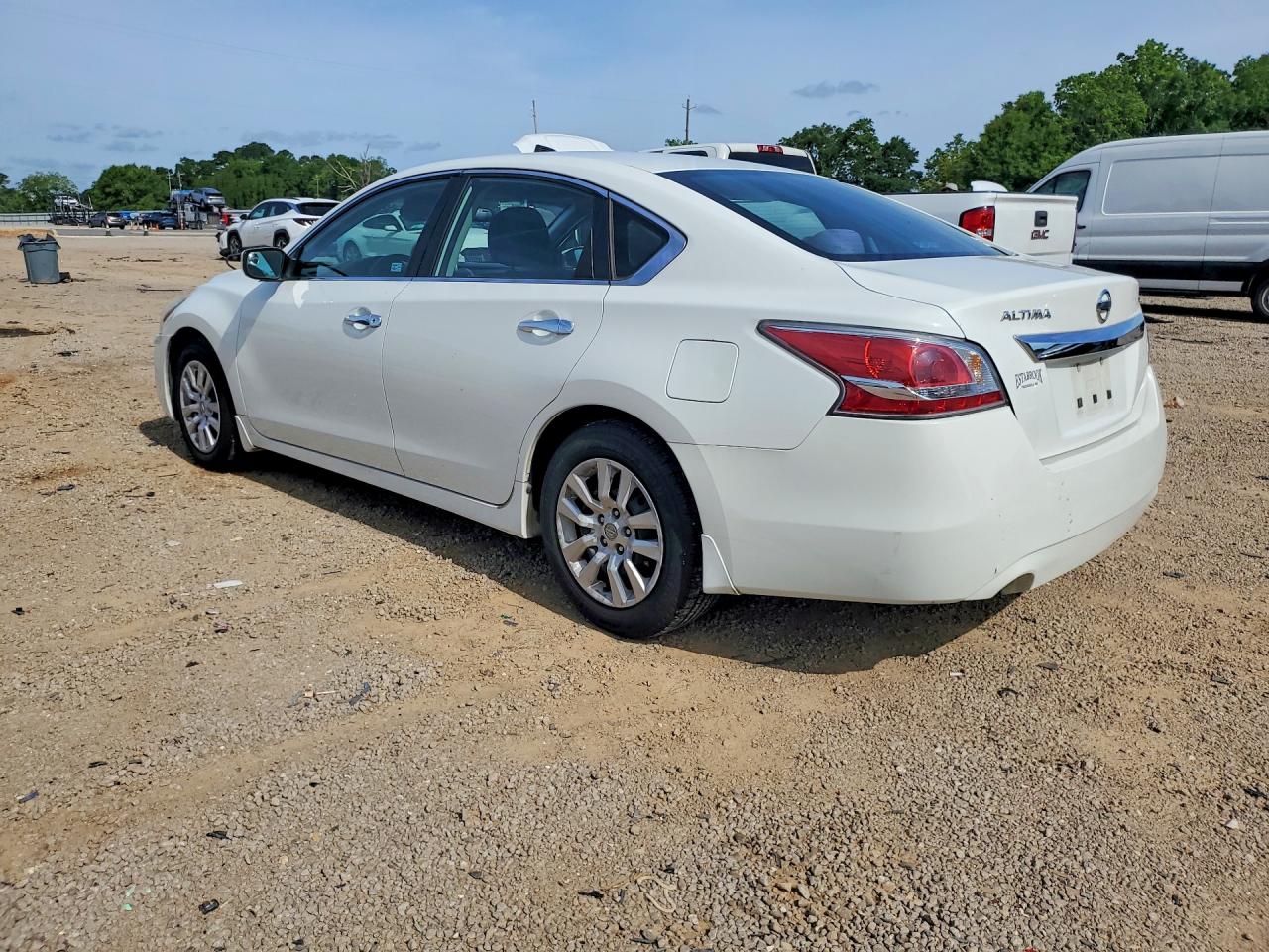 2015 Nissan Altima VIN 1N4AL3APXFC265322 photo 2