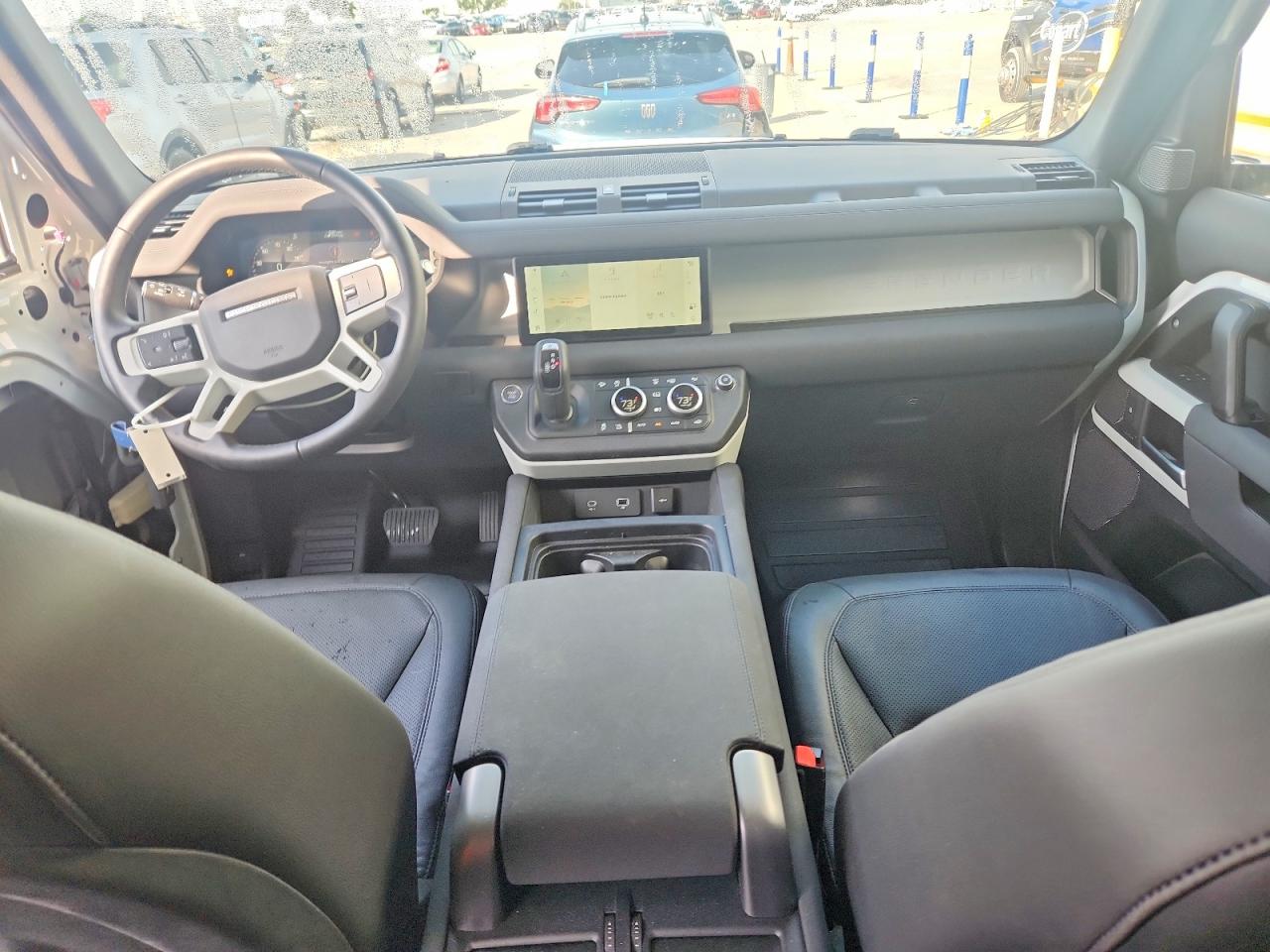 2023 Land Defender VIN SALEJ7EX1P2239436 photo 8