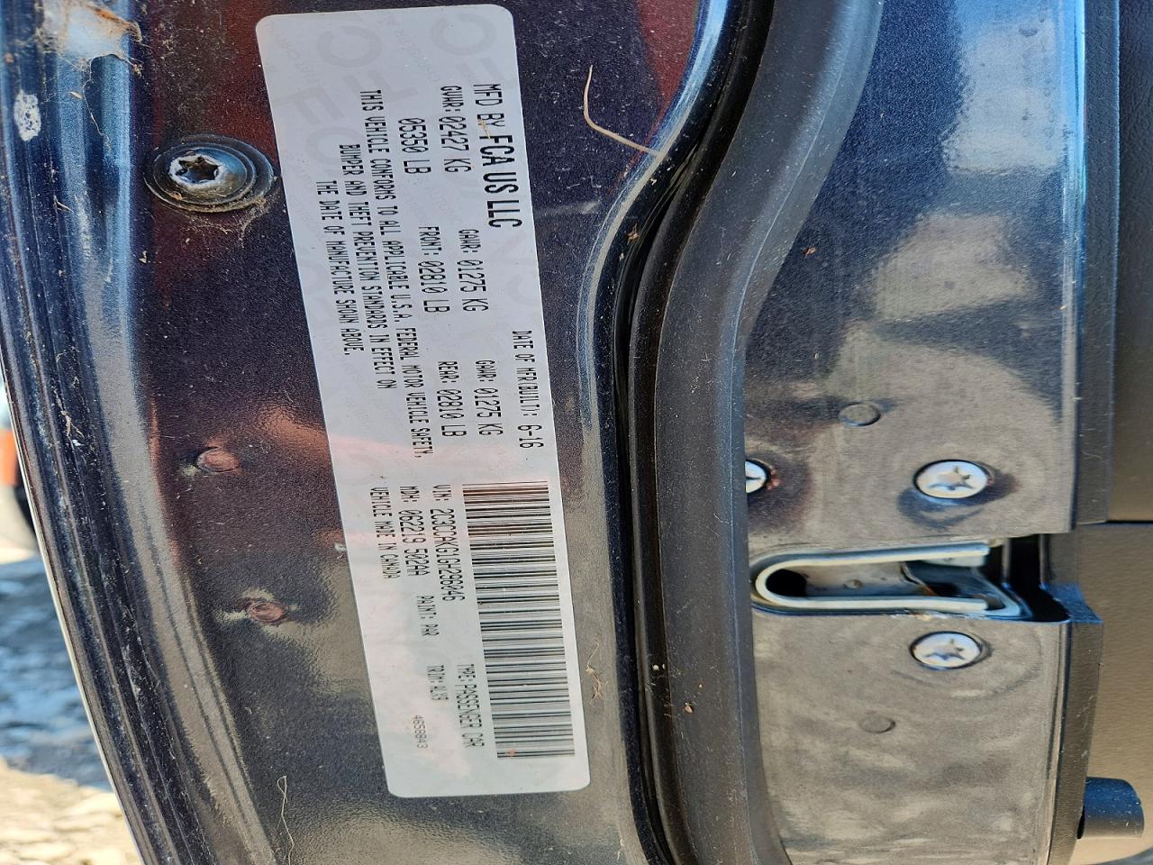 2016 Chrysler 300 VIN 2C3CCAKG1GH296046 photo 12