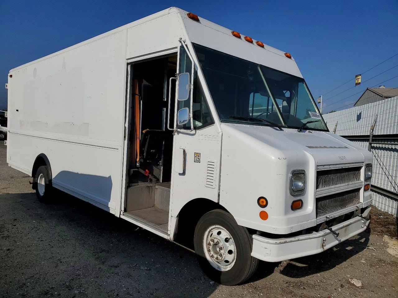 2003 Ford Econoline VIN 1FCLE49L73HB23268 photo 1